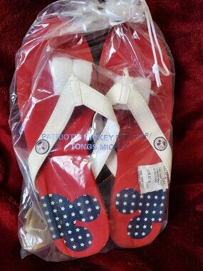 Disney Patriotic Mickey Flip Flops New in Package size 11/12